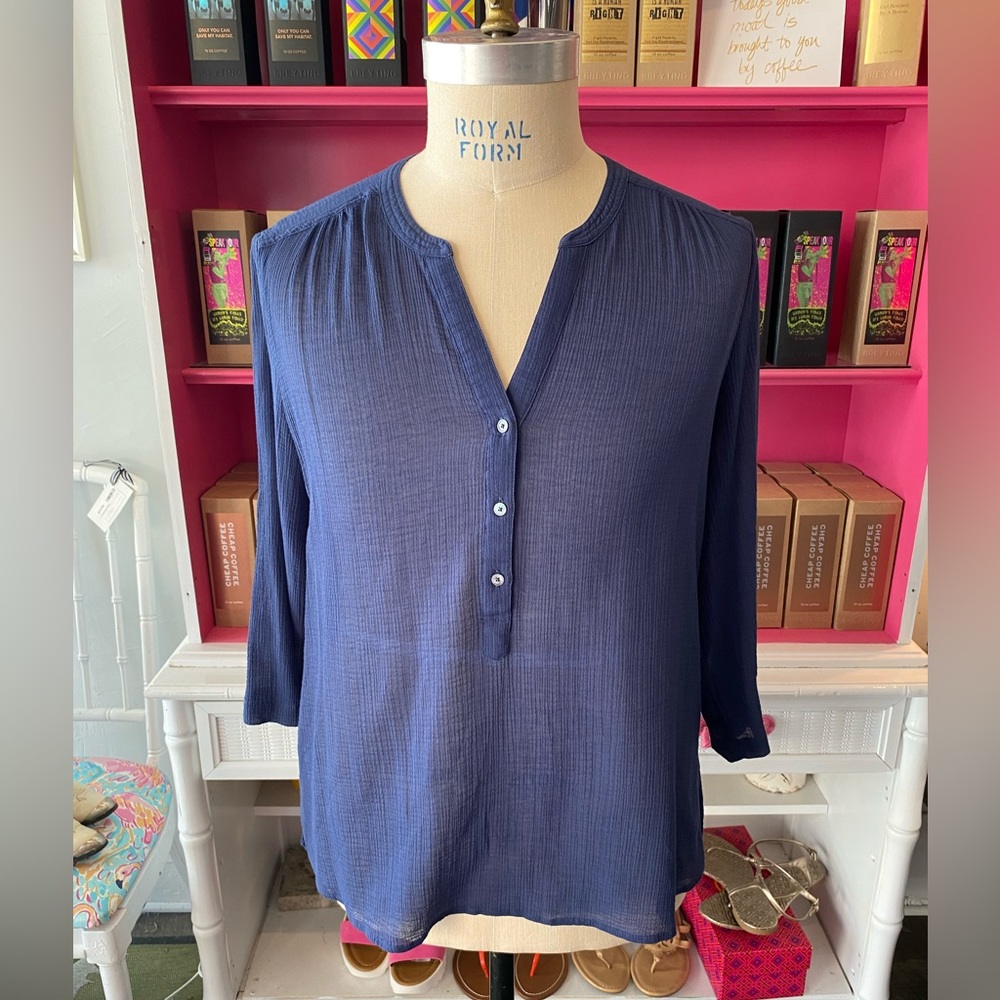 Tommy Bahama navy blue longsleeve top size Large